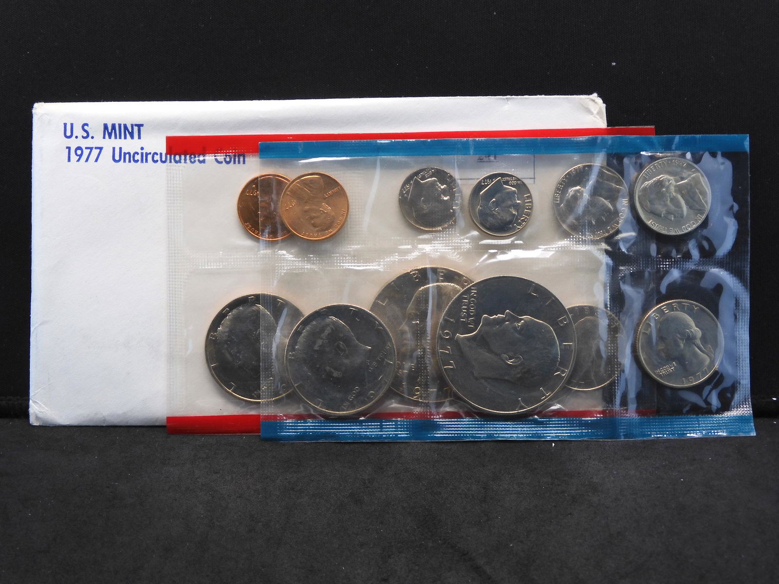 1977 U.S. Uncirculated P & D Mint Set OGP (1 of 5)