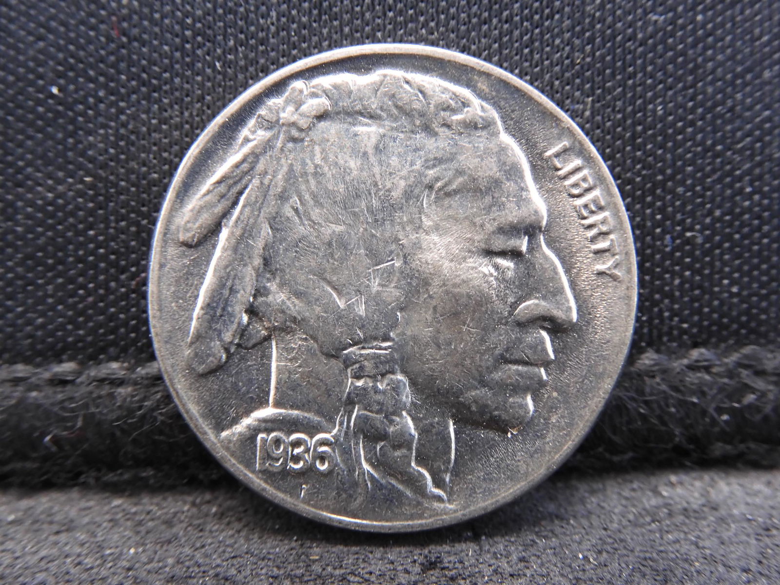 1936-D Buffalo Nickel.  AU/BU (1 of 2)