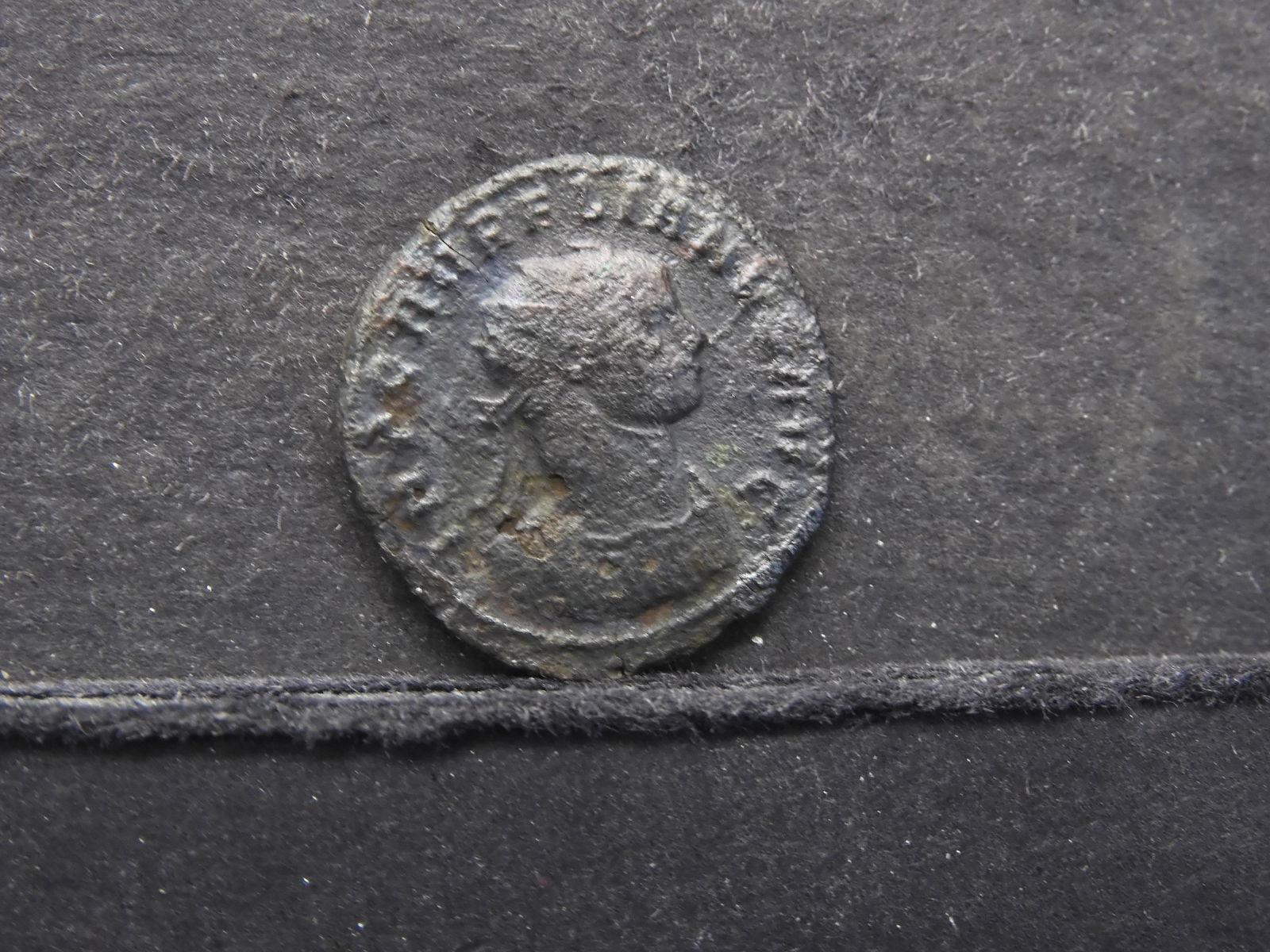 270-275 A.D. Ancient Rome-Imperial Coin.  Aurelian. (1 of 5)