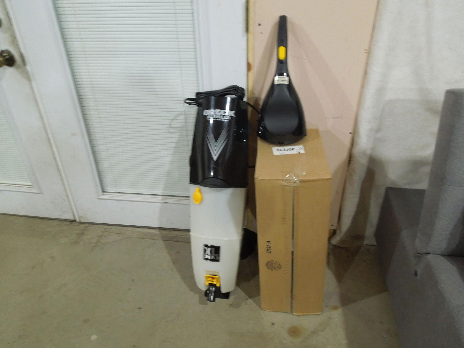 oreck steam cleaner