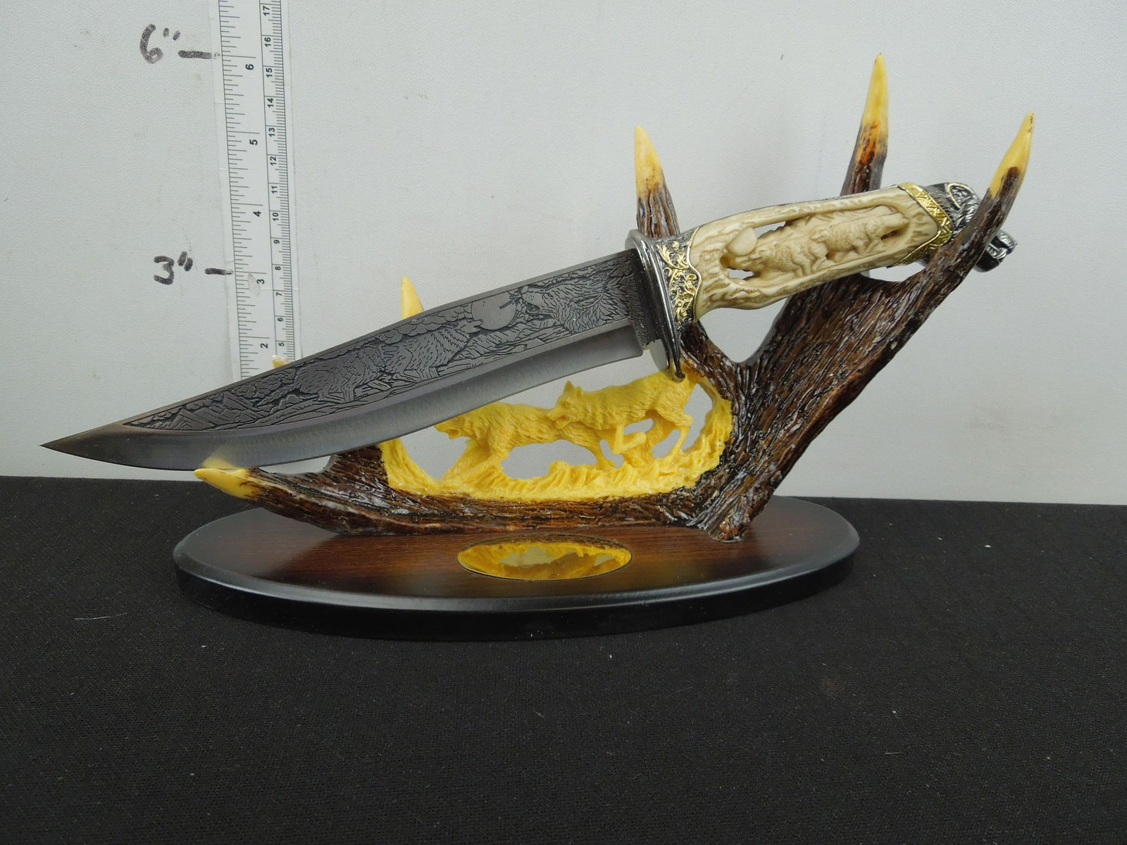 12" Overall Fixed Blade, With Wolf Pack Etched (1 of 1)