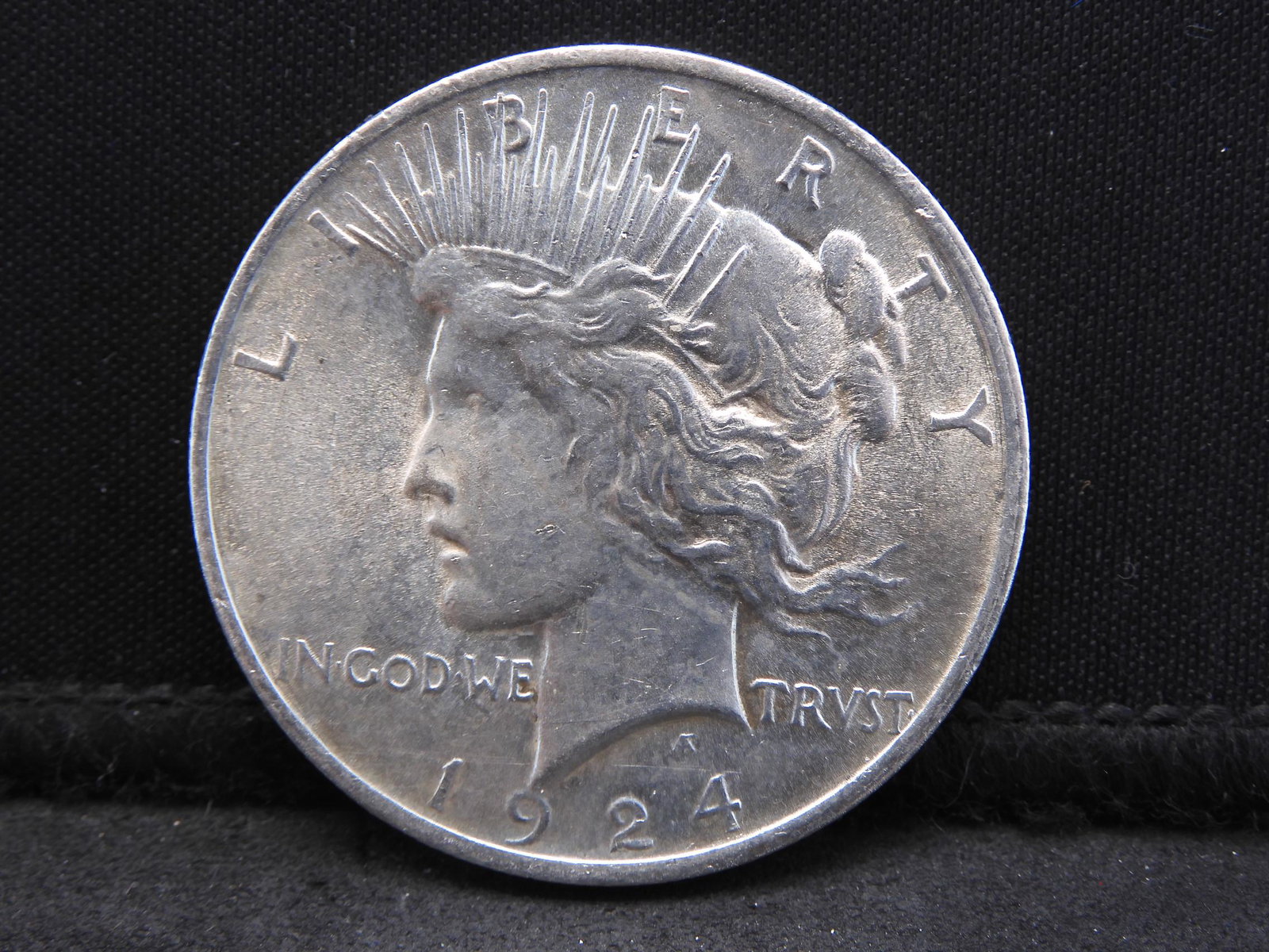 1924 -P Peace Silver Dollar (1 of 2)