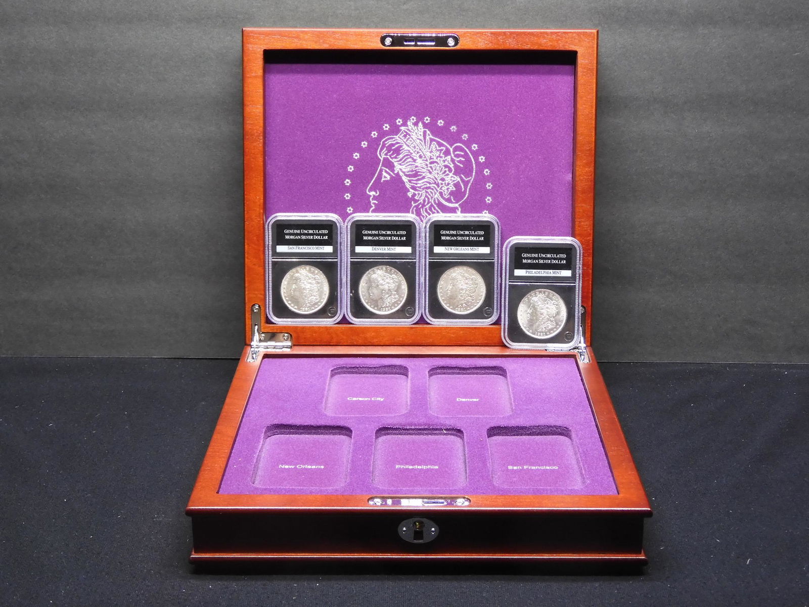 Complete Uncirculated U.S. Morgan 4 Silver Dollar Mint (1 of 12)