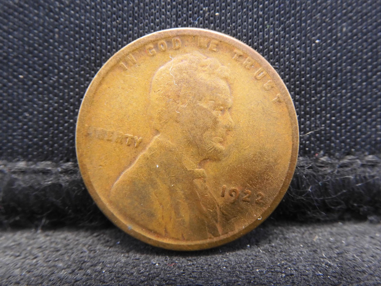 1922-D Lincoln Wheat Cent - Weak D (1 of 3)