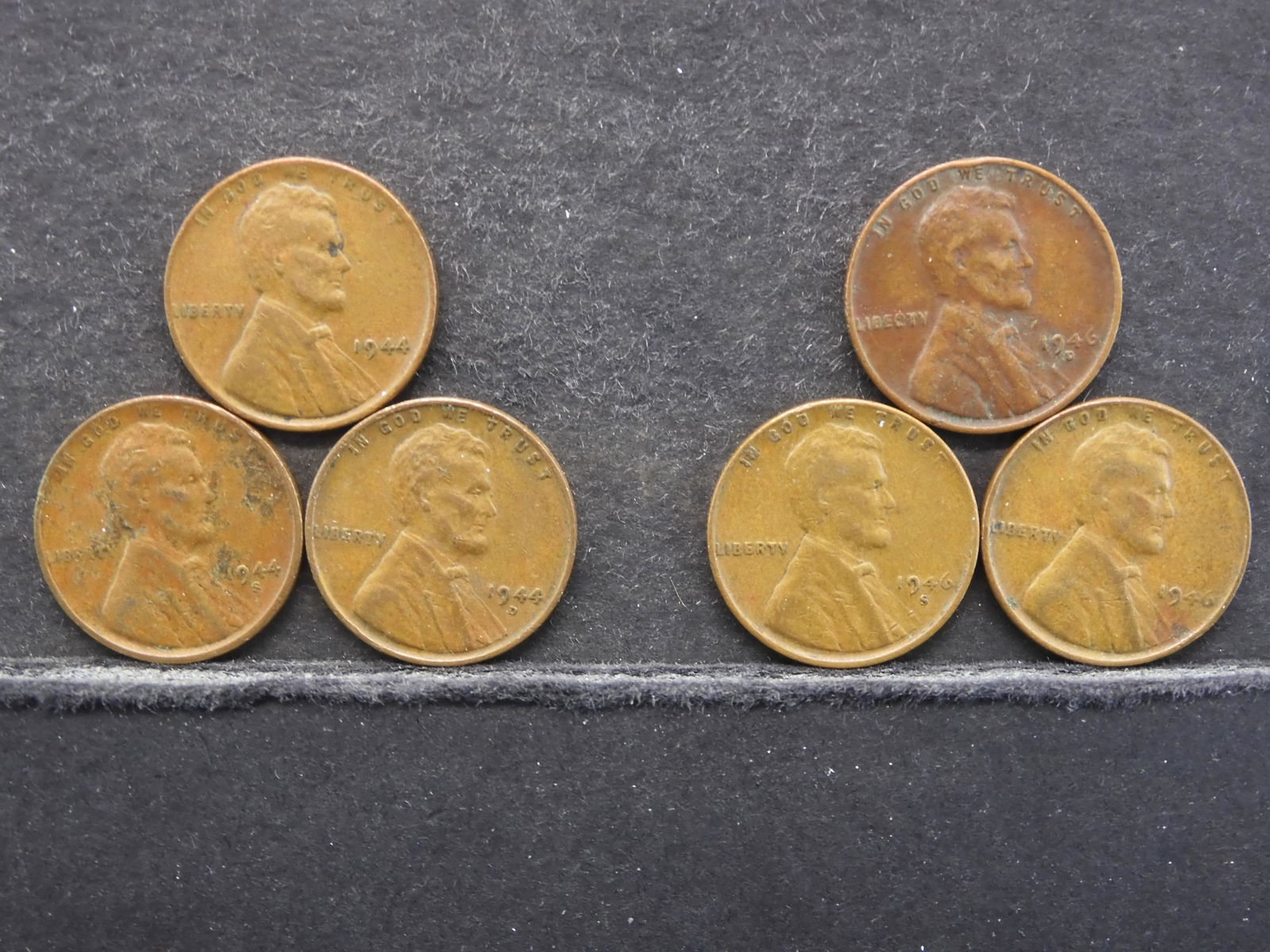 1944 P S D & 1946 P S D Lincoln Wheat Pennies (1 of 5)