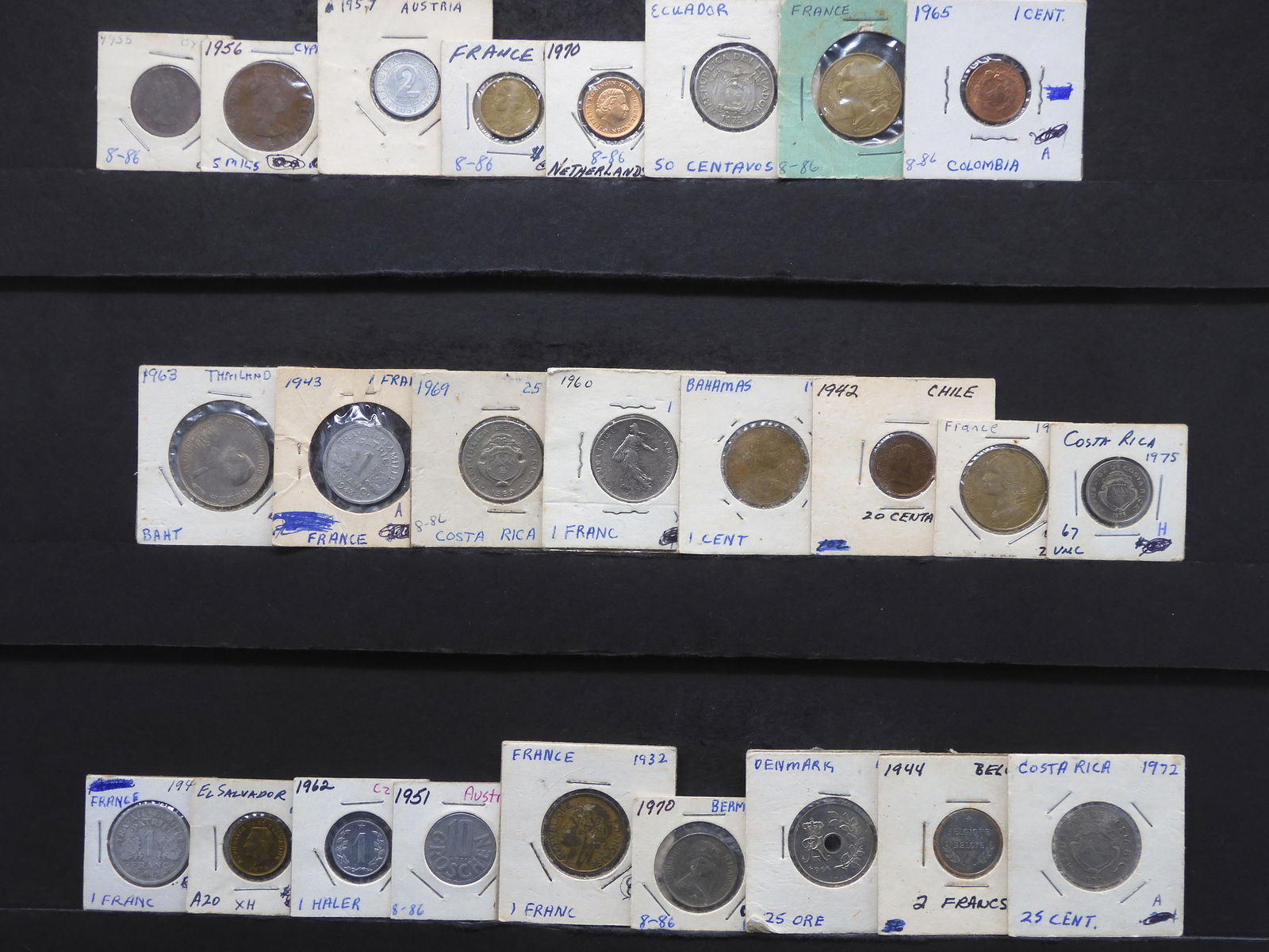 25 Carded World Coins (1 of 9)