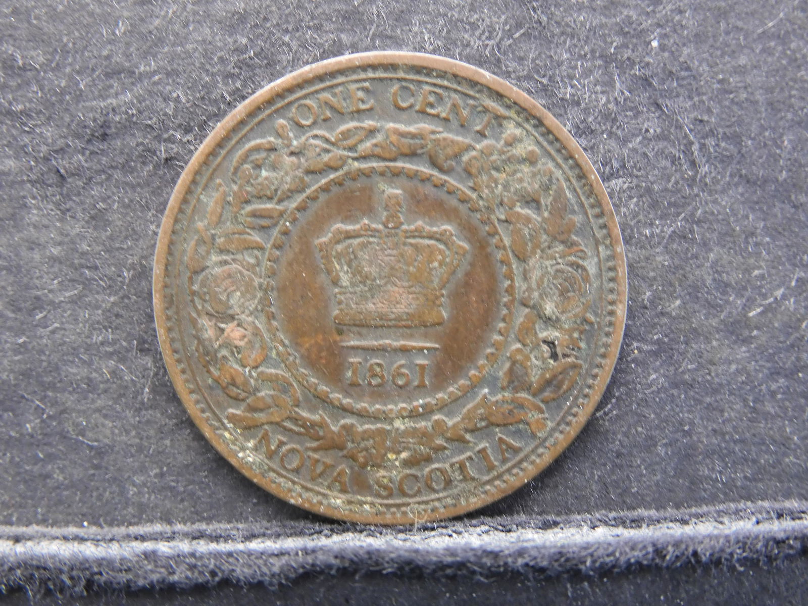 1861 (NOVA SCOTIA) CANADIAN CENT (HARDER TO FIND/160 (1 of 2)