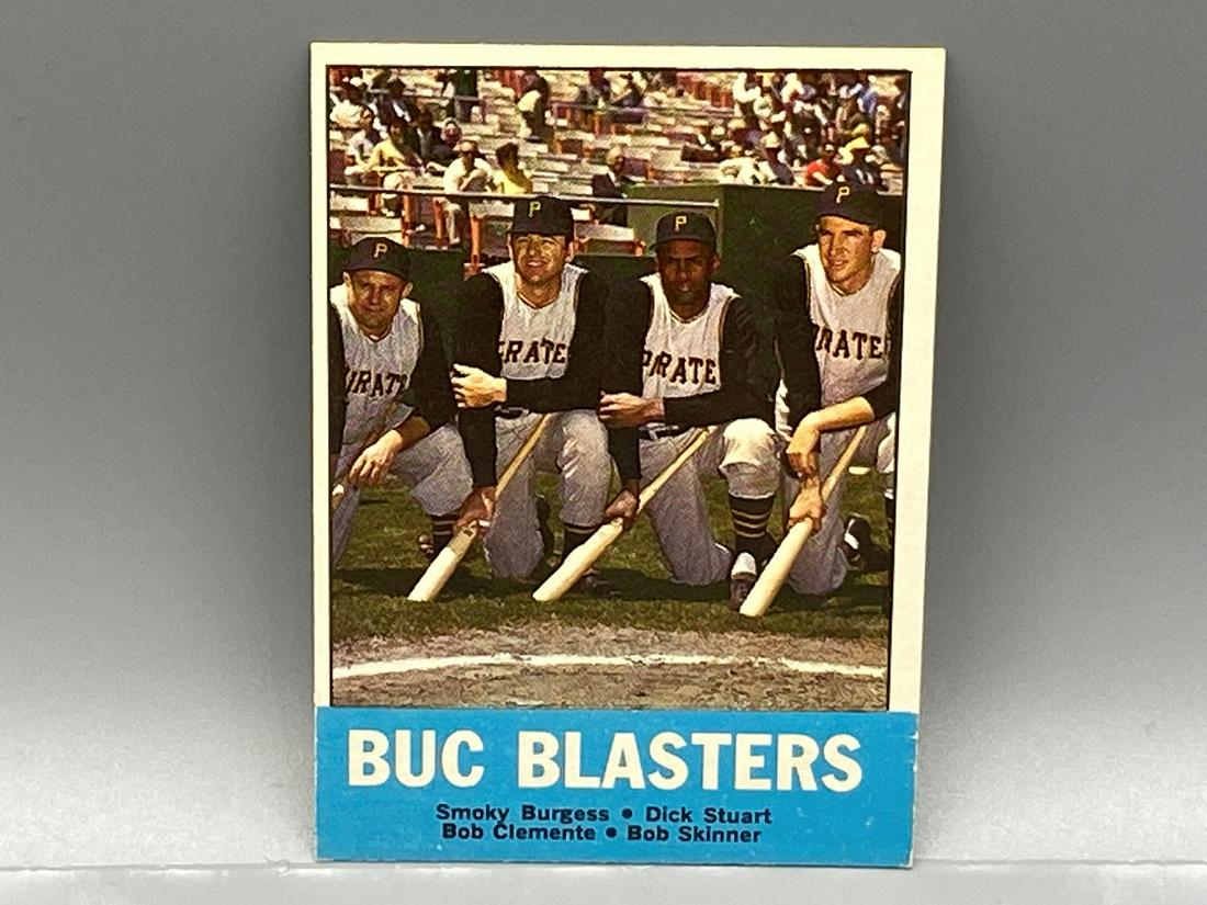1963 Topps Buc Blasters #18 - Roberto Clemente (1 of 2)