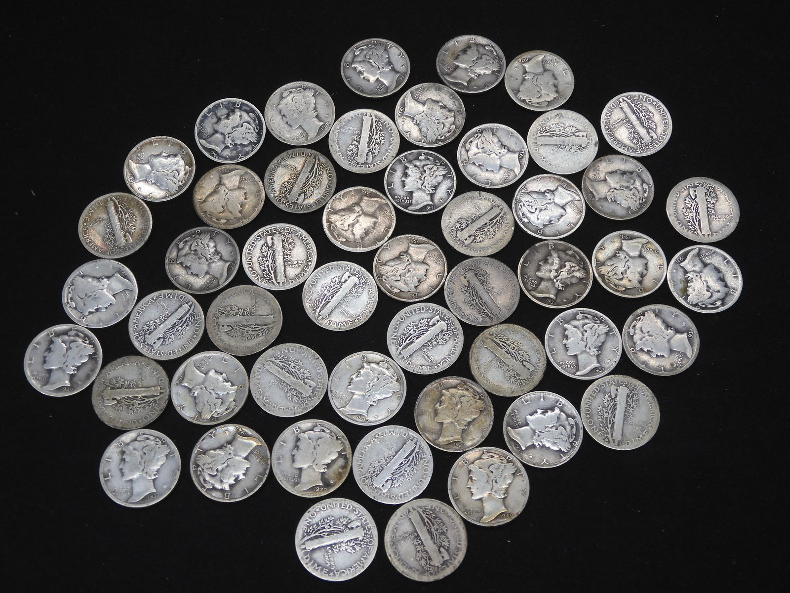 50 Mixed Date Mercury Dimes (1 of 6)