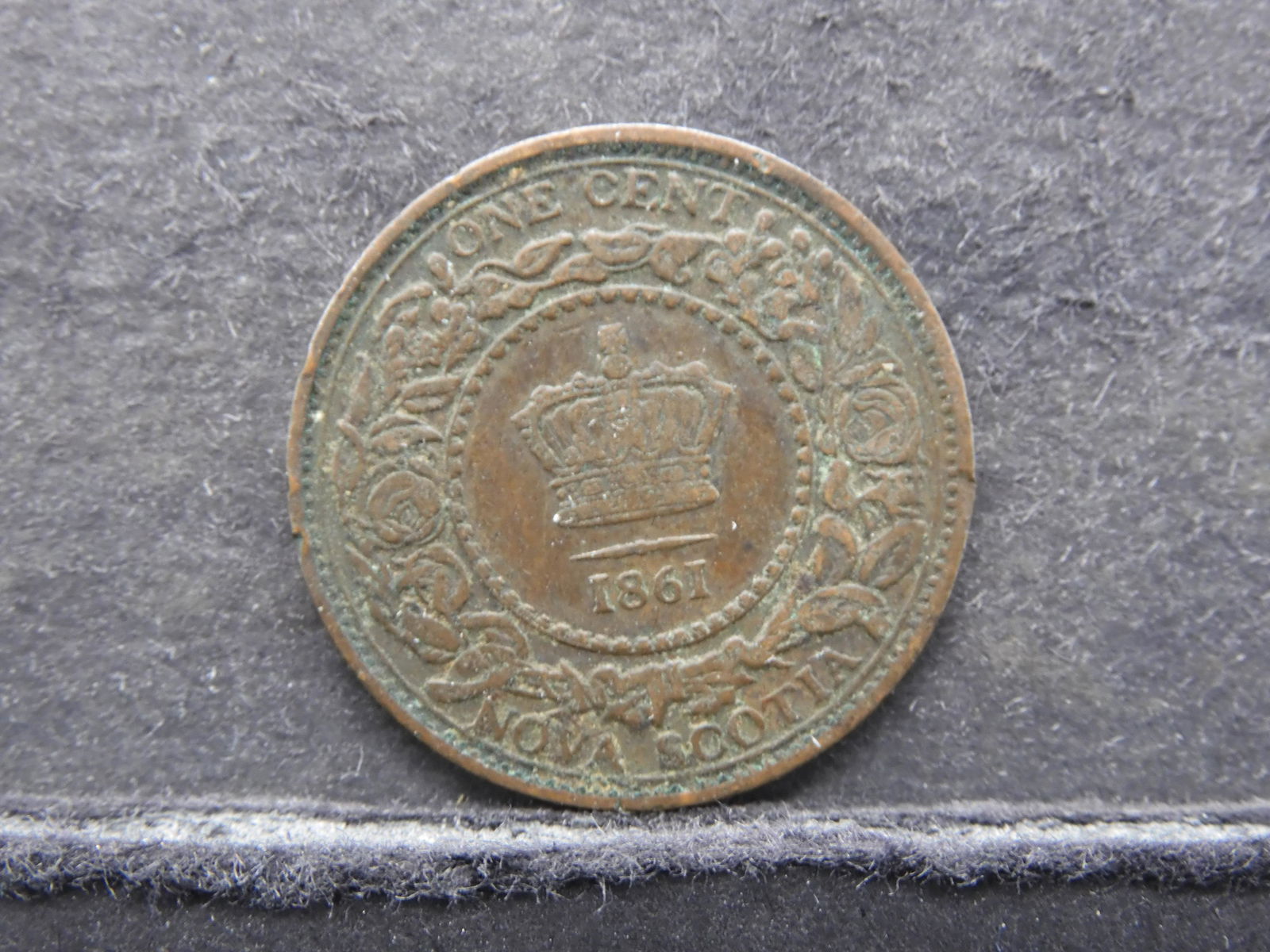 1861 (NOVA SCOTIA) CANADA (ONE CENT/160 YRS OLD) (1 of 2)