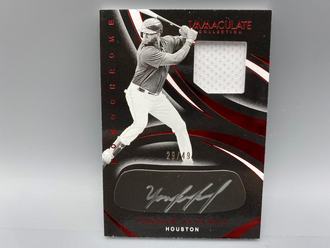 2020 Panini Immaculate Yordan Alvarez Monochrome (1 of 2)