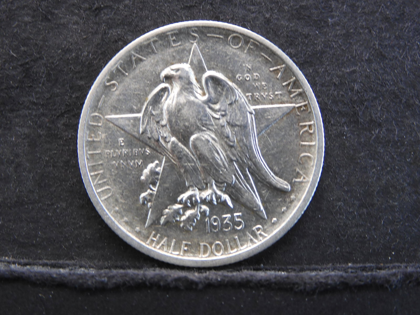 1935 Texas Commem. Half Dollar AU - NICE (1 of 2)