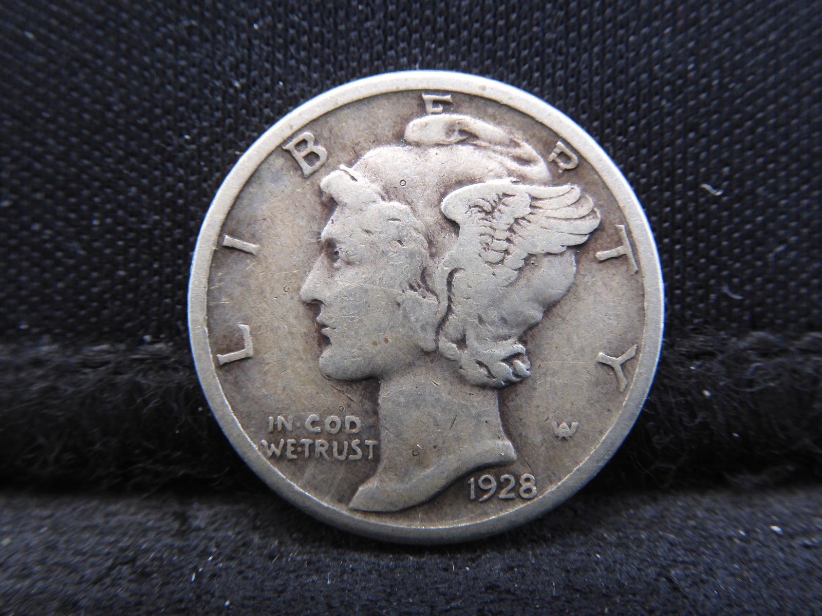 1928-S US Mercury 90% Silver Dime Coin (1 of 2)