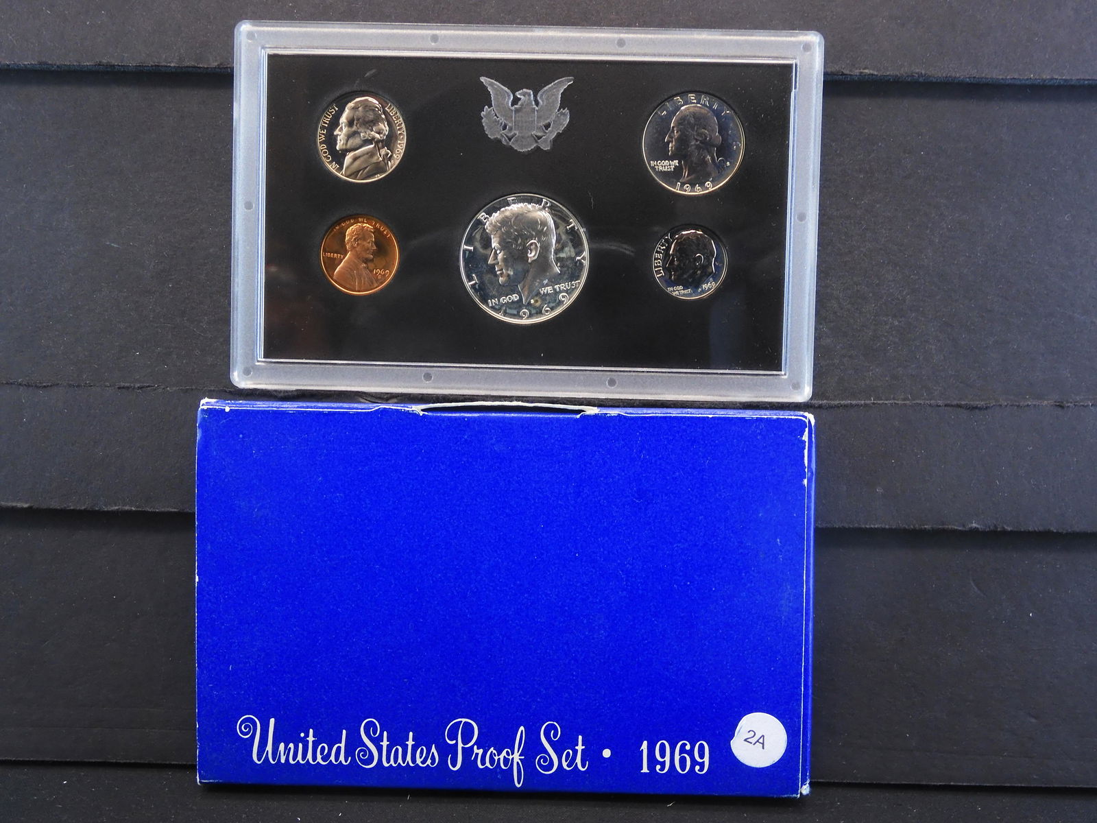 1969-S US Mint proof Set - Contains a 40% silver (1 of 3)