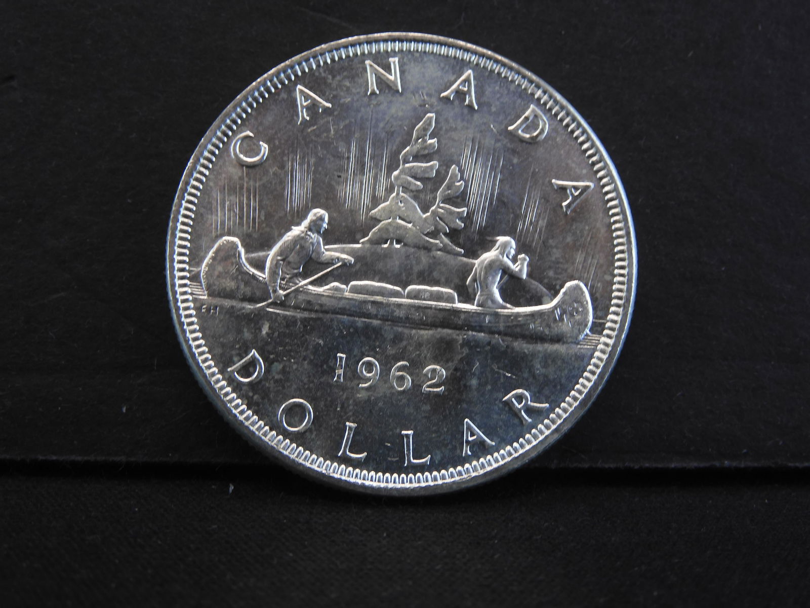 High Grade 1962 Silver Canada Dollar (1 of 2)