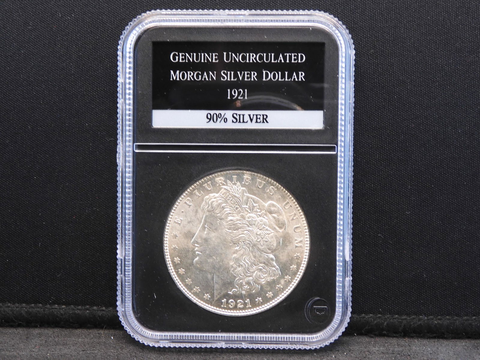 1921 Morgan Silver Dollar in Hard Plastic Case 90% (1 of 4)