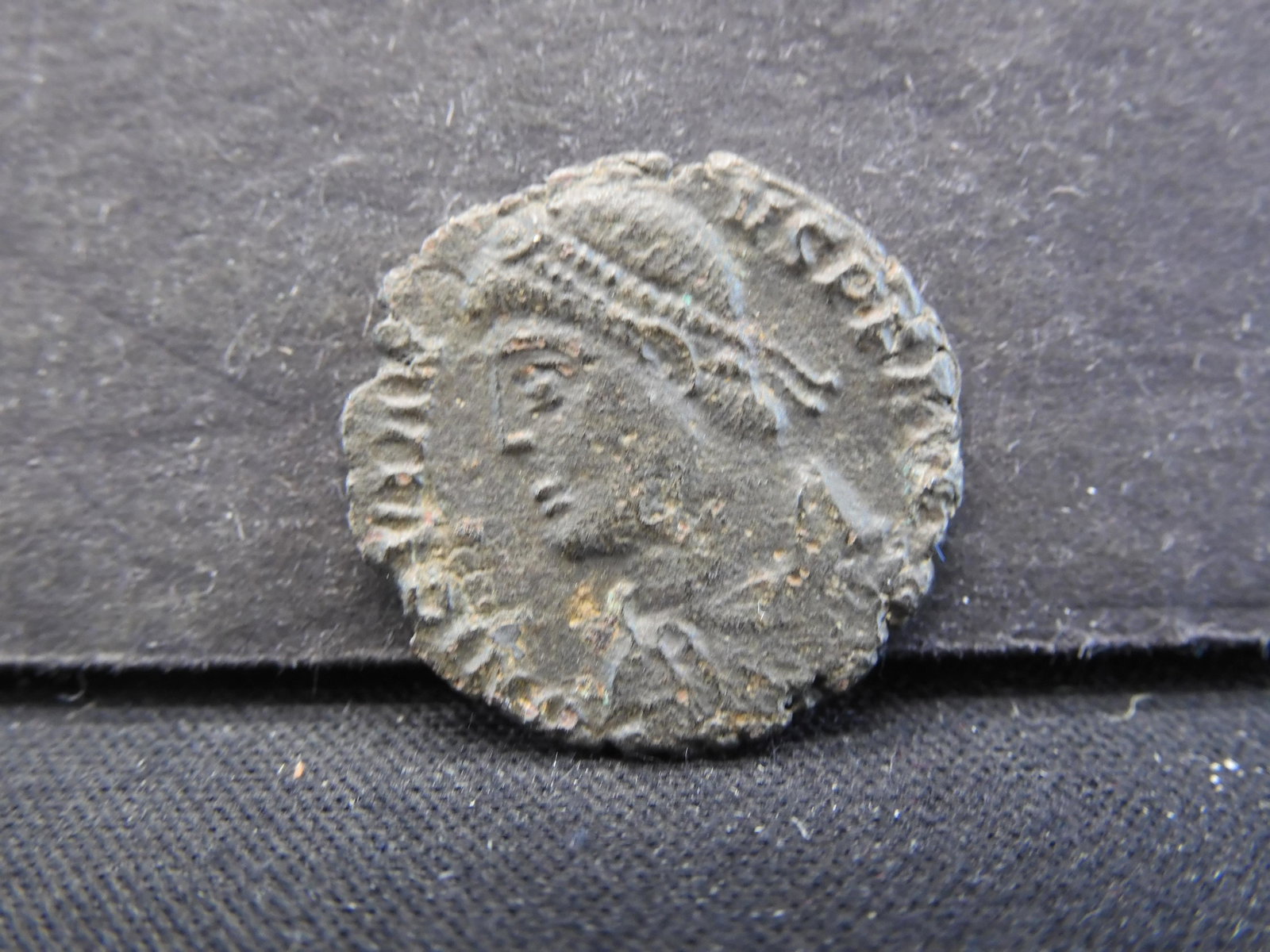 175-330 AD (VF) ANCIENT ROMAN COIN, (OVER 1,600 YRS: 175-330 AD (VF) ANCIENT ROMAN COIN, (OVER 1,600 YRS OLD)!