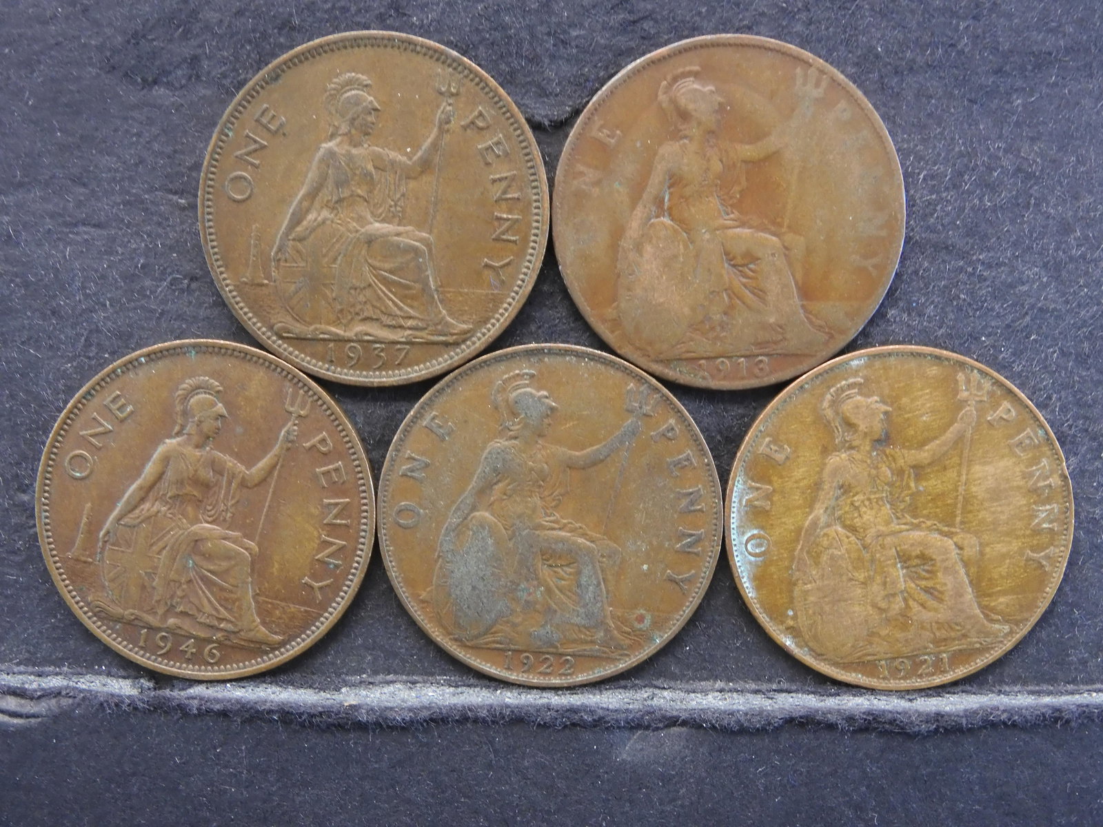 (5) OLD ENGLISH PENNIES (1913/1921/1922/1937 & 1946): (5) OLD ENGLISH PENNIES (1913/1921/1922/1937 & 1946)