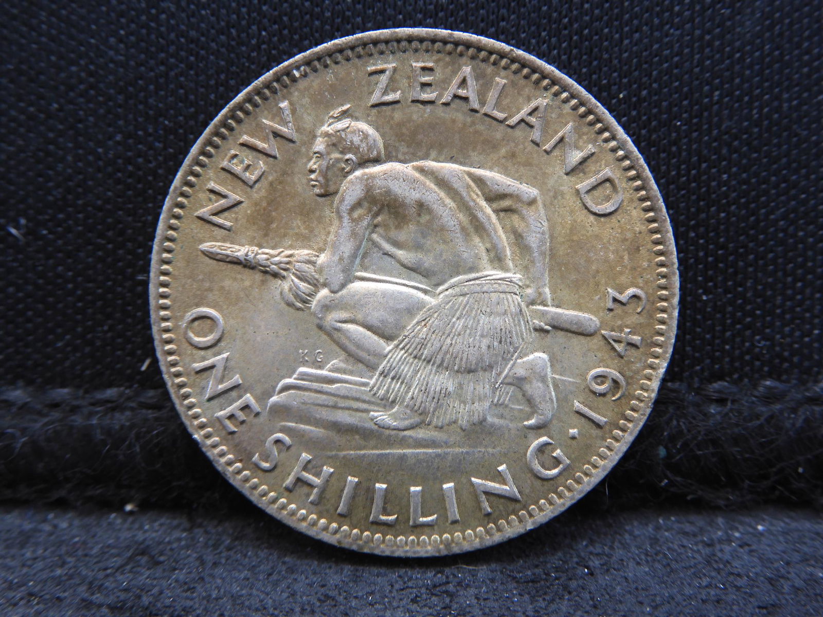 1943 New Zealand One Shilling (50%) Silver Coin. Coin (1 of 2)