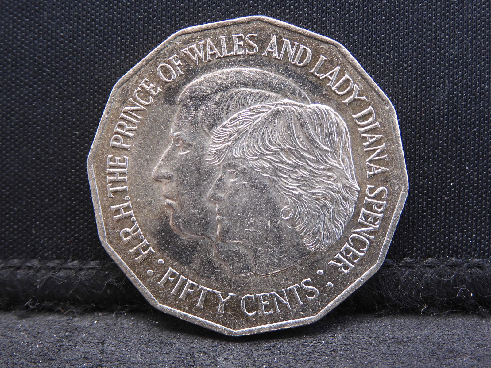1981 Australia 50 Cents Prince of Wales & Lady Diana: 1981 Australia 50 Cents Prince of Wales & Lady Diana Spencer