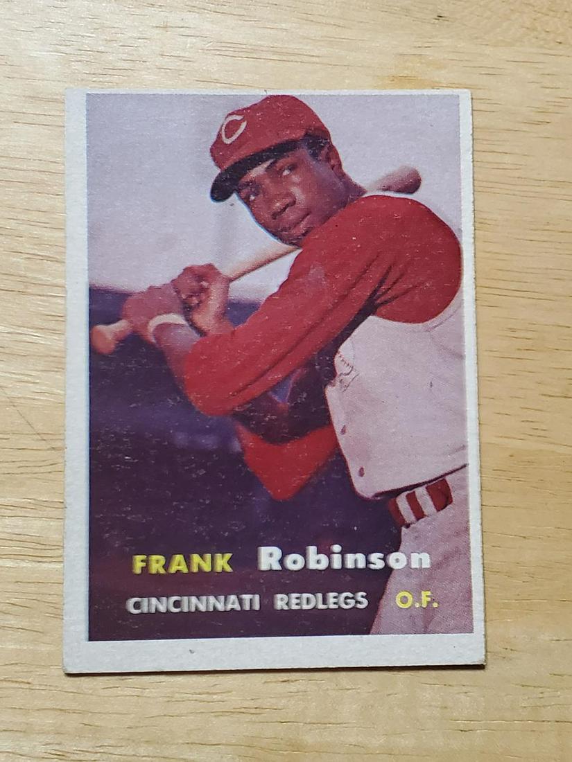 1957 Topps Baseball  #35 Frank Robinson Rookie Card (1 of 2)
