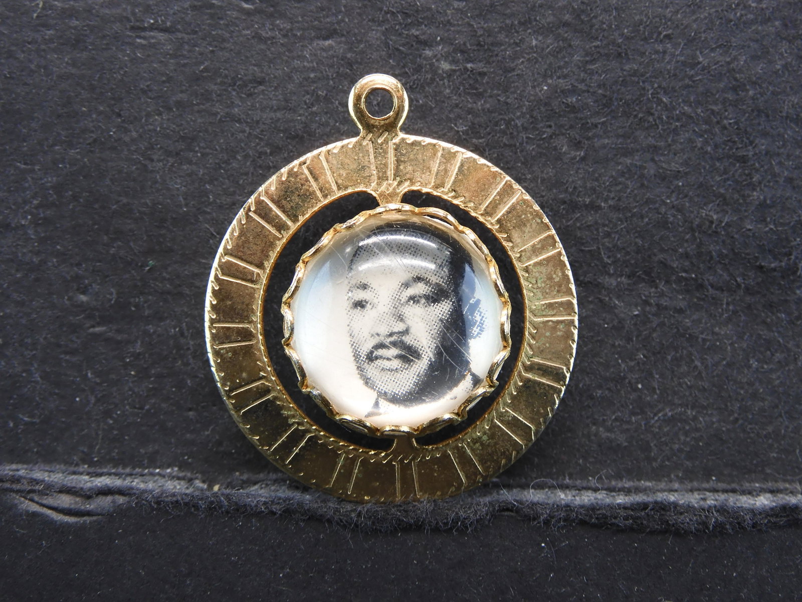 Martin Luther King & Robert Kennedy Spinner/Pendant.: Martin Luther King & Robert Kennedy Spinner/Pendant.