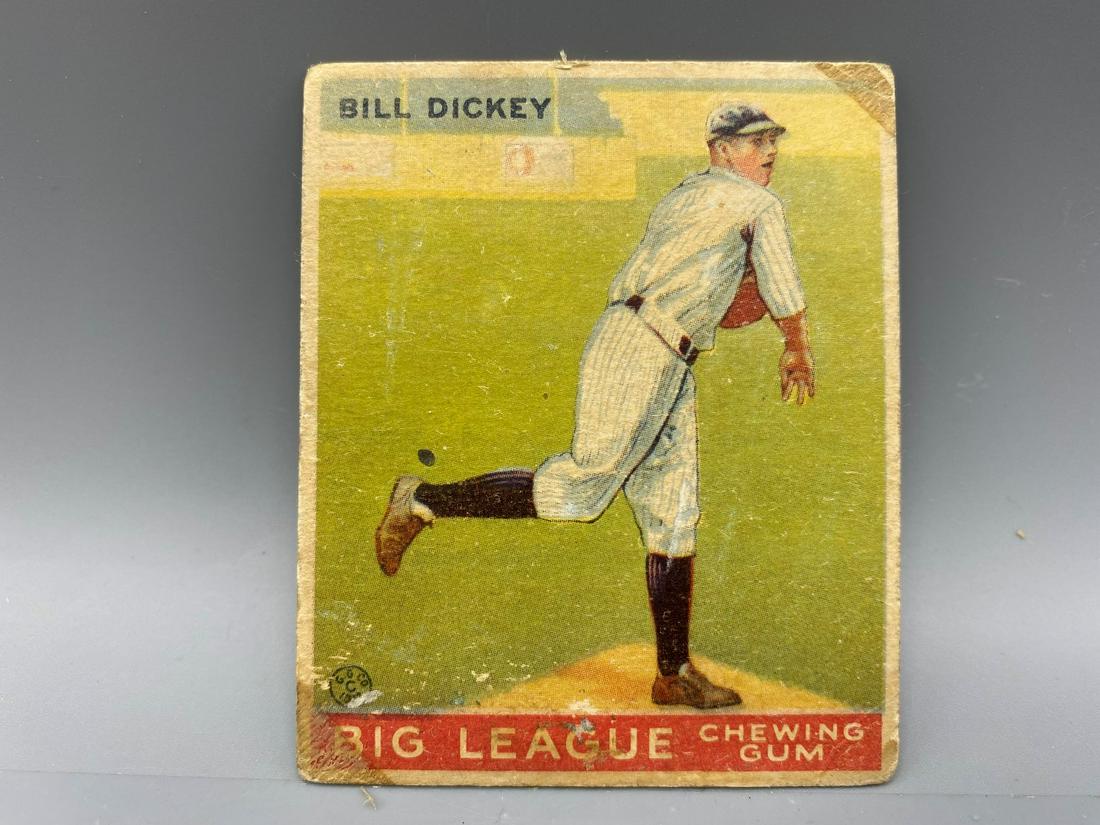 1933 GOUDEY BILL DICKEY #19 - HOF / YANKEES (1 of 2)