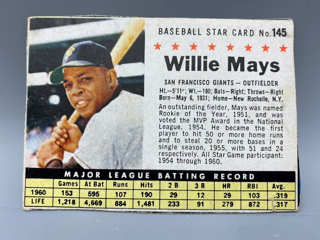 1961 Post Cereal Willie Mays #145 (1 of 2)