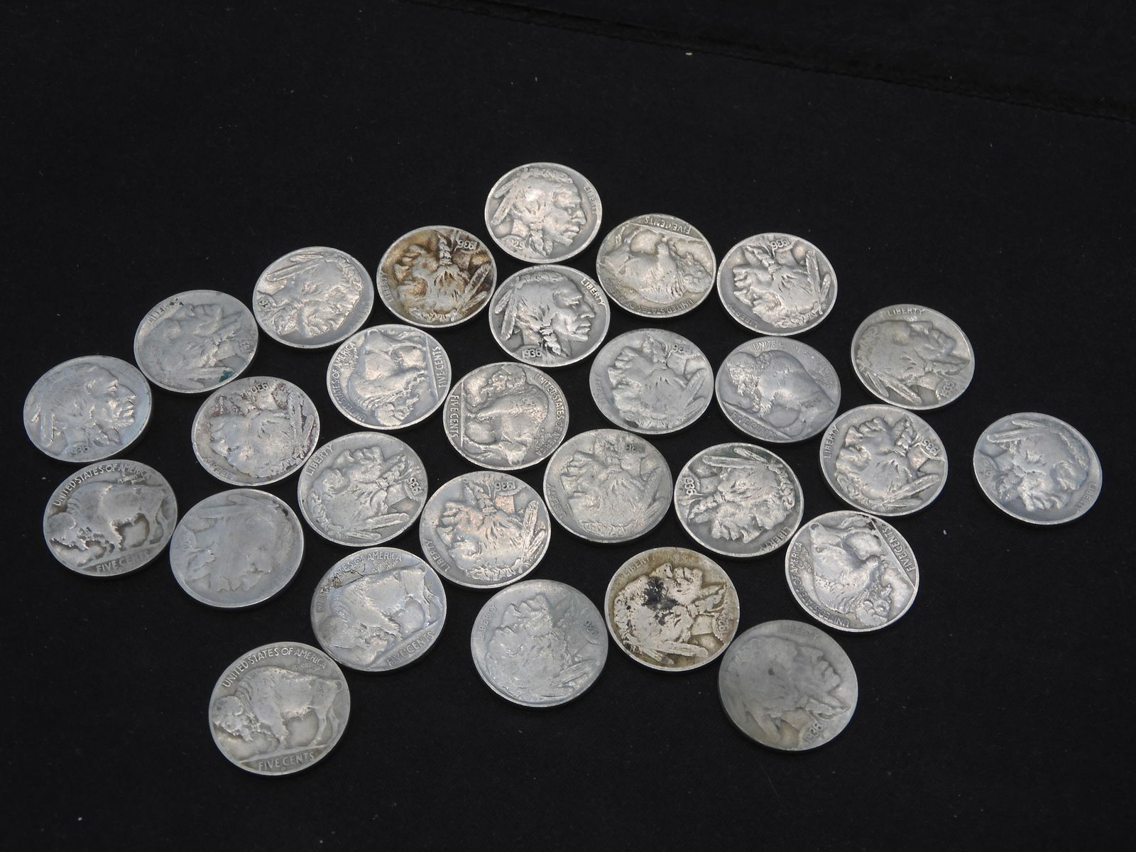28 Full date Buffalo nickels (1 of 5)