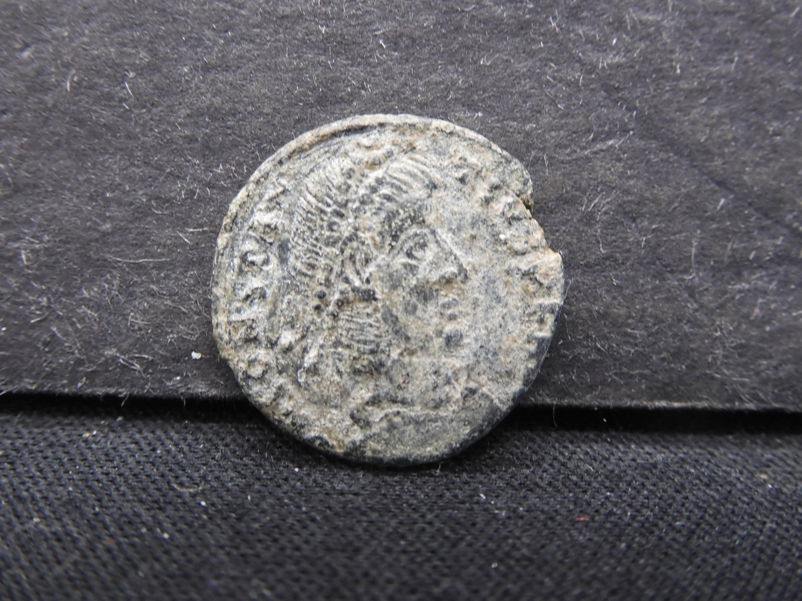 175-330 AD (EF+) ANCIENT ROMAN COIN, (OVER 1,600 YRS: 175-330 AD (EF+) ANCIENT ROMAN COIN, (OVER 1,600 YRS OLD)!