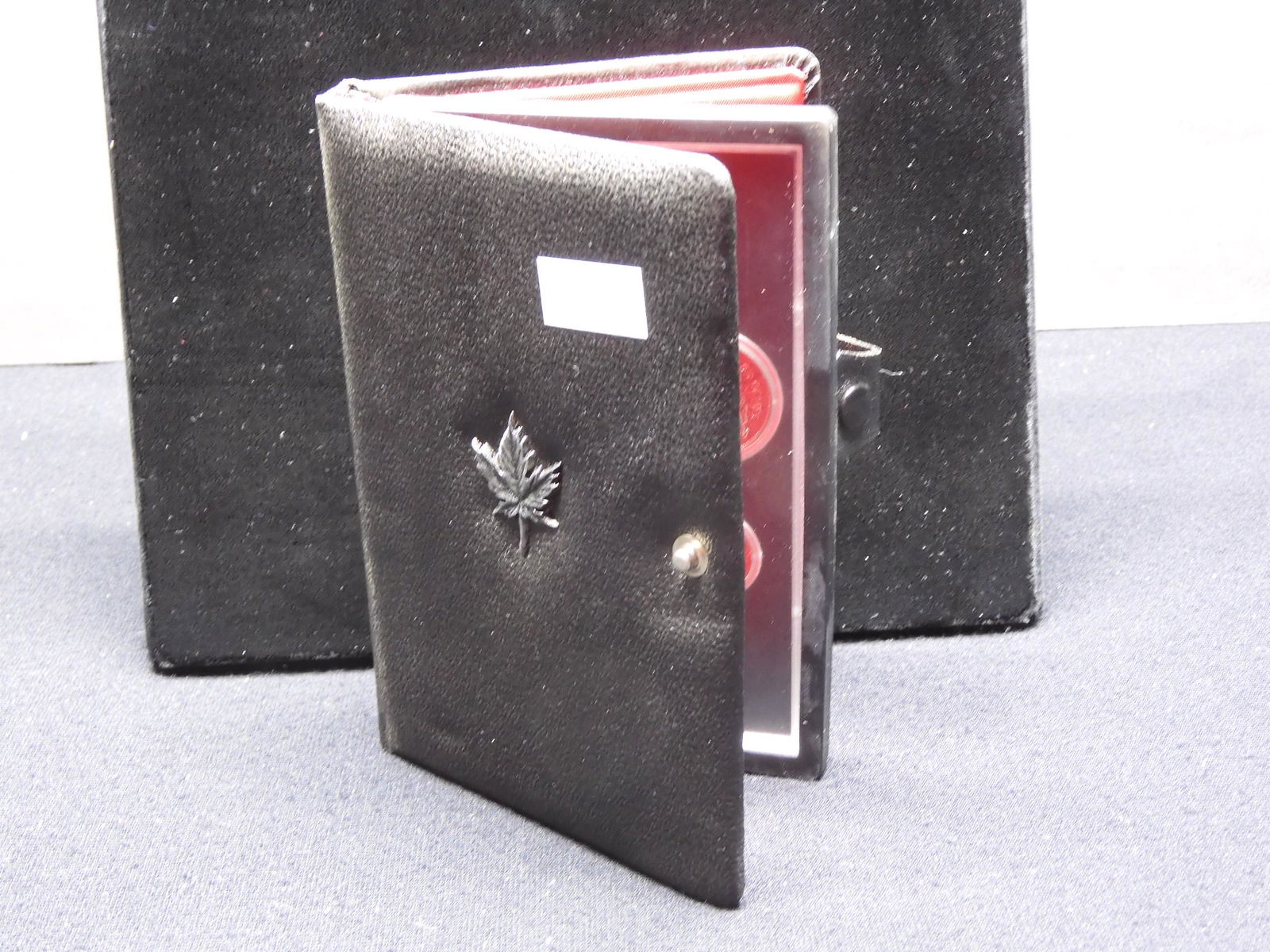 1979 Canada Double Dollar 7 Coin Proof Set in Snap Lock (1 of 3)