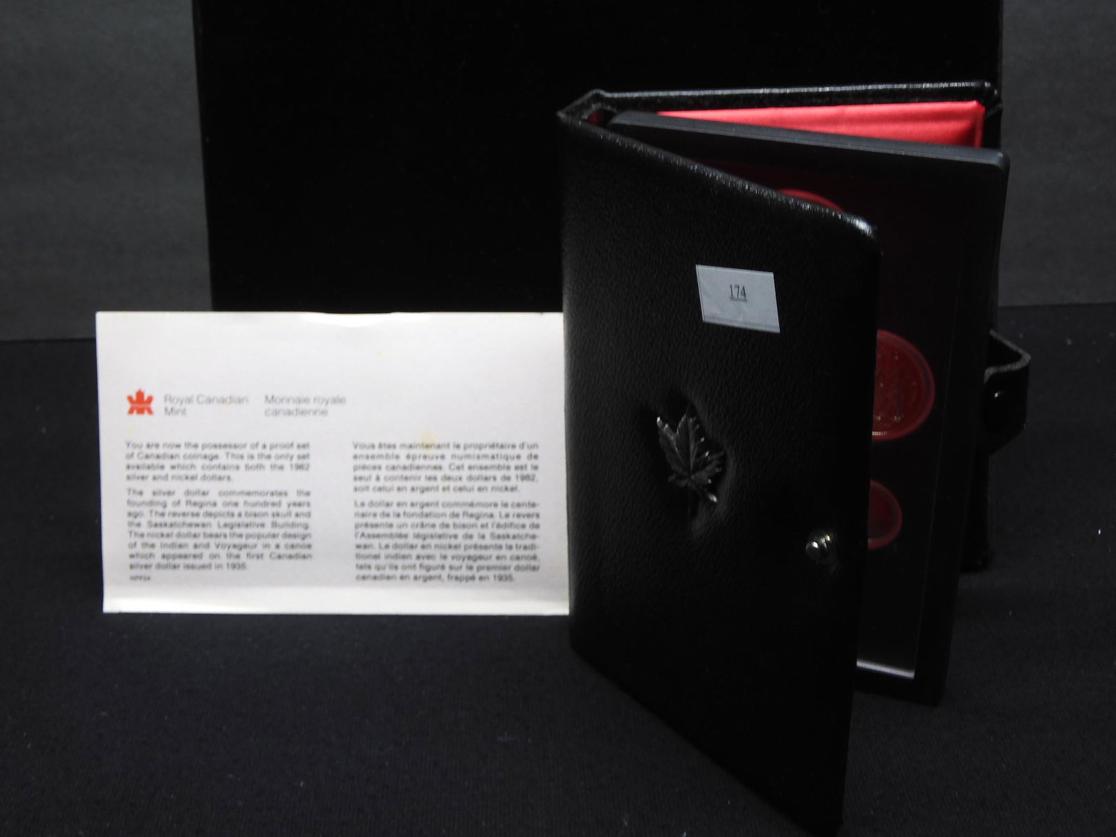 1982 Canada Double Dollar Proof 7 Coin Set in Snap Lock (1 of 4)