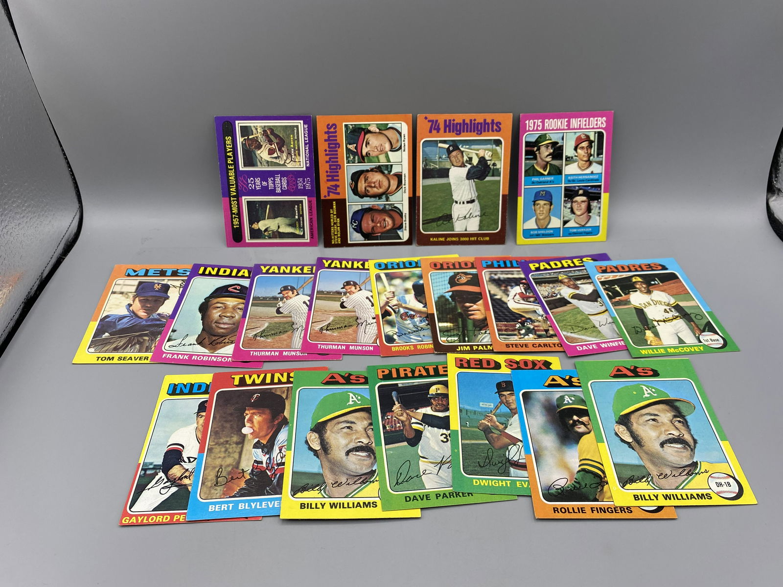 1975 Topps Assorted Baseball Cards w/ Some Stars - 20 (1 of 1)