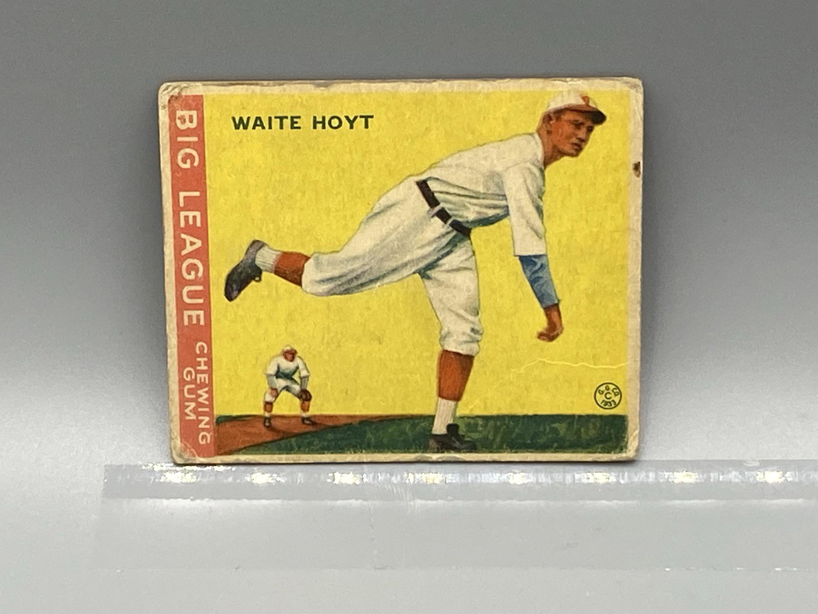 1933 World Wide Gum Waite Hoyt #60 HOF - Super Tough: 1933 World Wide Gum Waite Hoyt #60 HOF - Super Tough Variation French and English