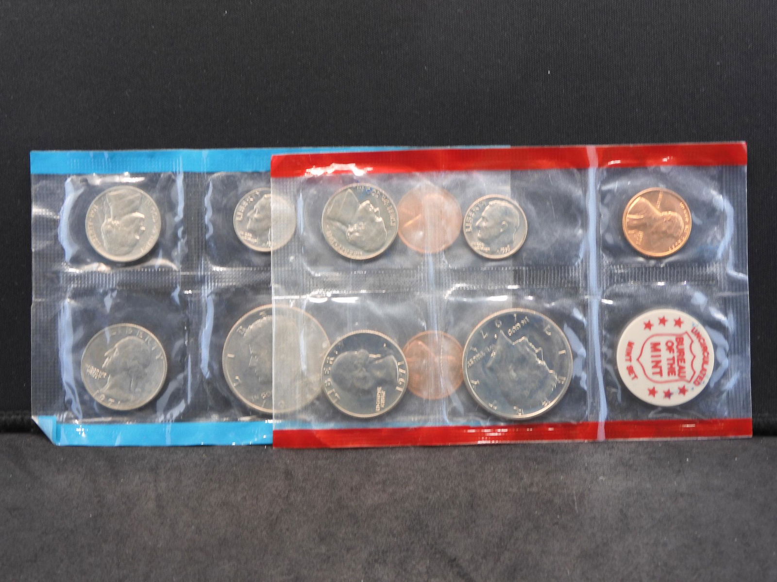 1971 U.S. Uncirculated P & D Mint Set in Cellophane (1 of 5)