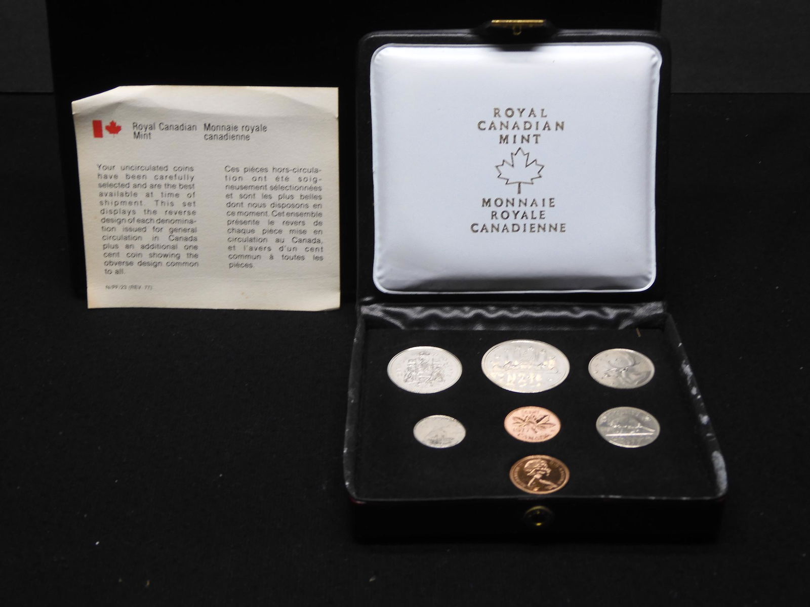 1977 Canada 7 Coin Uncirculated Set in a Nice Case w/ (1 of 3)