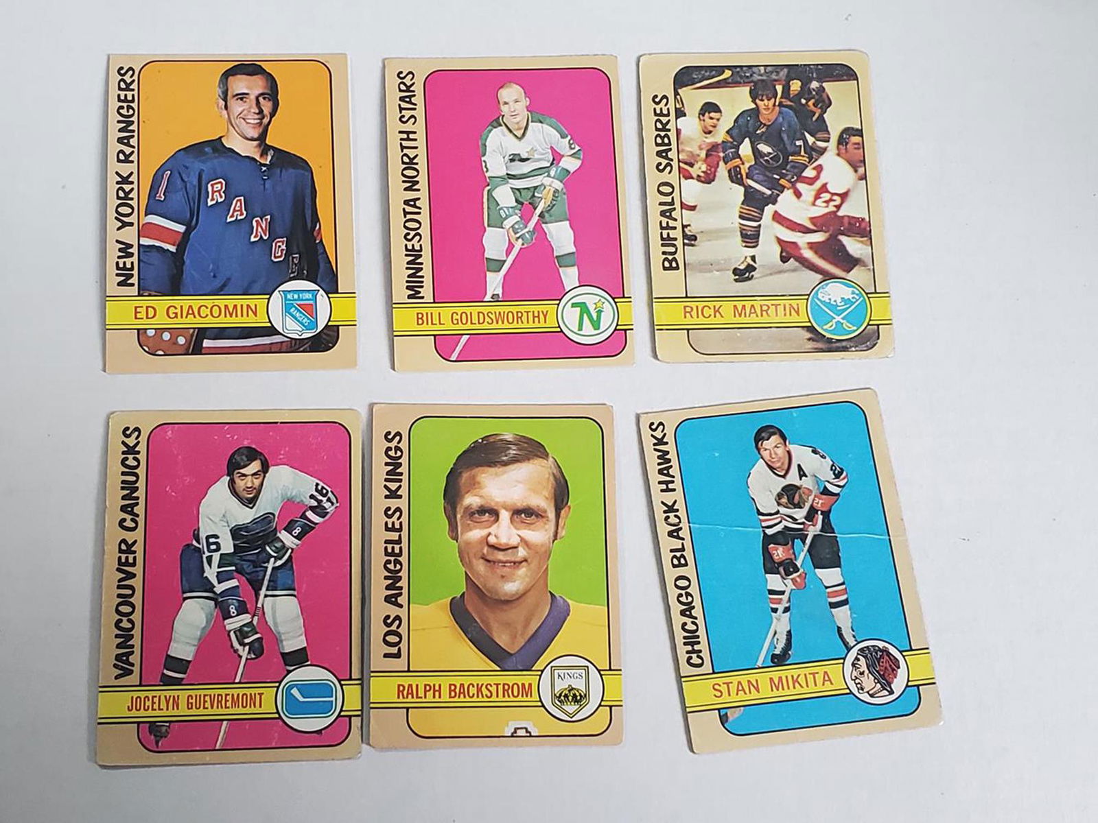 Lot of (24) 1972-73 Topps Hockey (1 of 4)