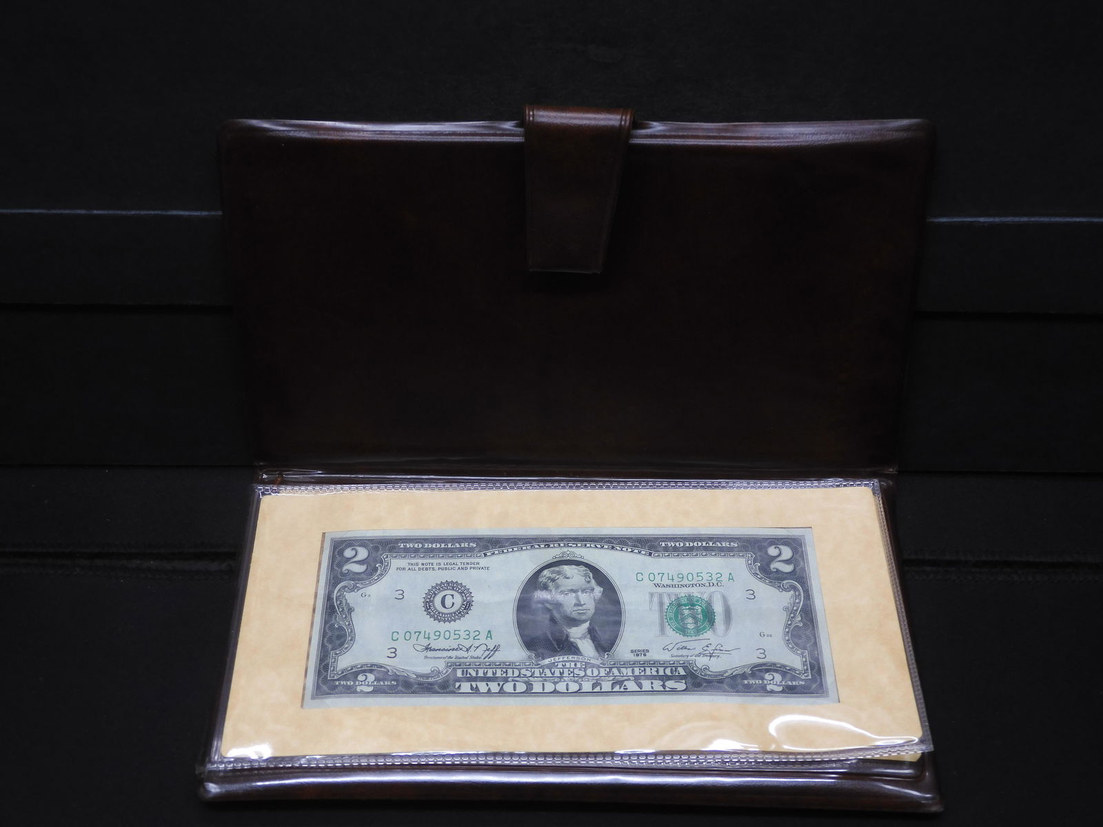 Series 1976 $2 Uncirculated Bank Note w/COA (1 of 7)