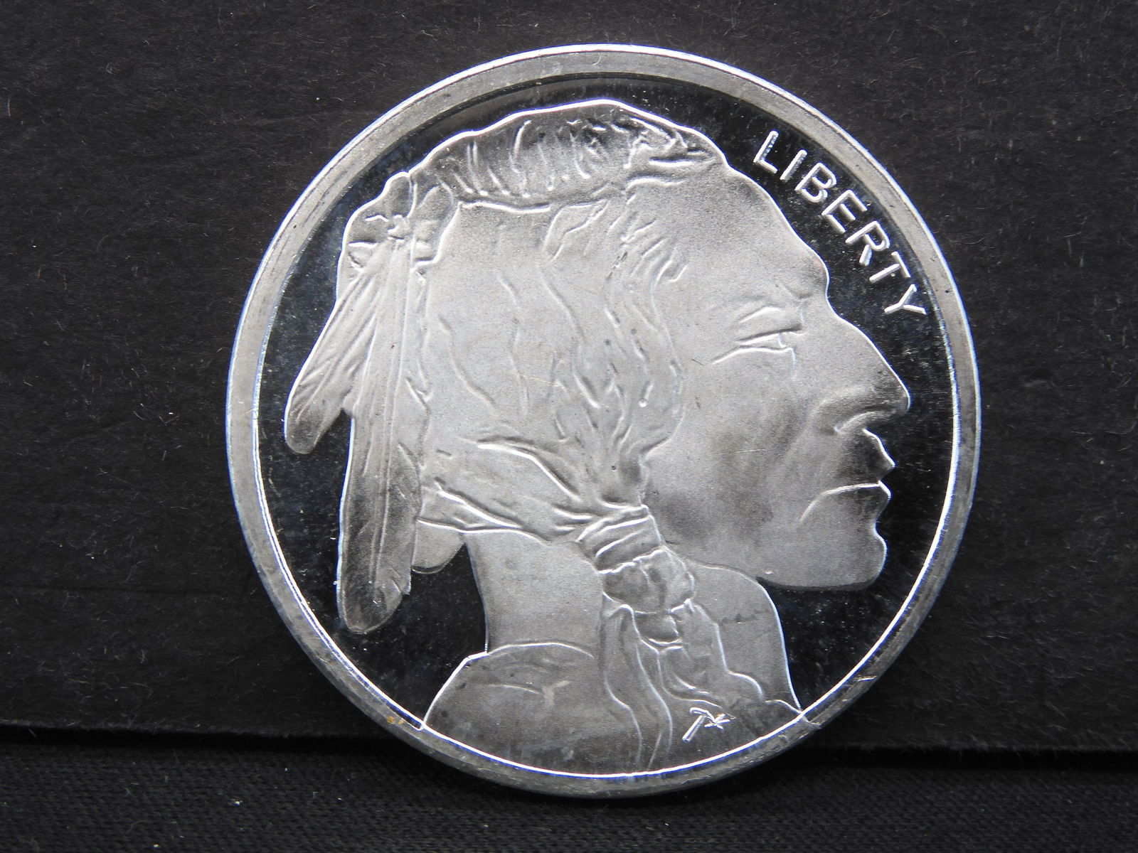 One Ounce .999 Fine Silver Round (1 of 2)