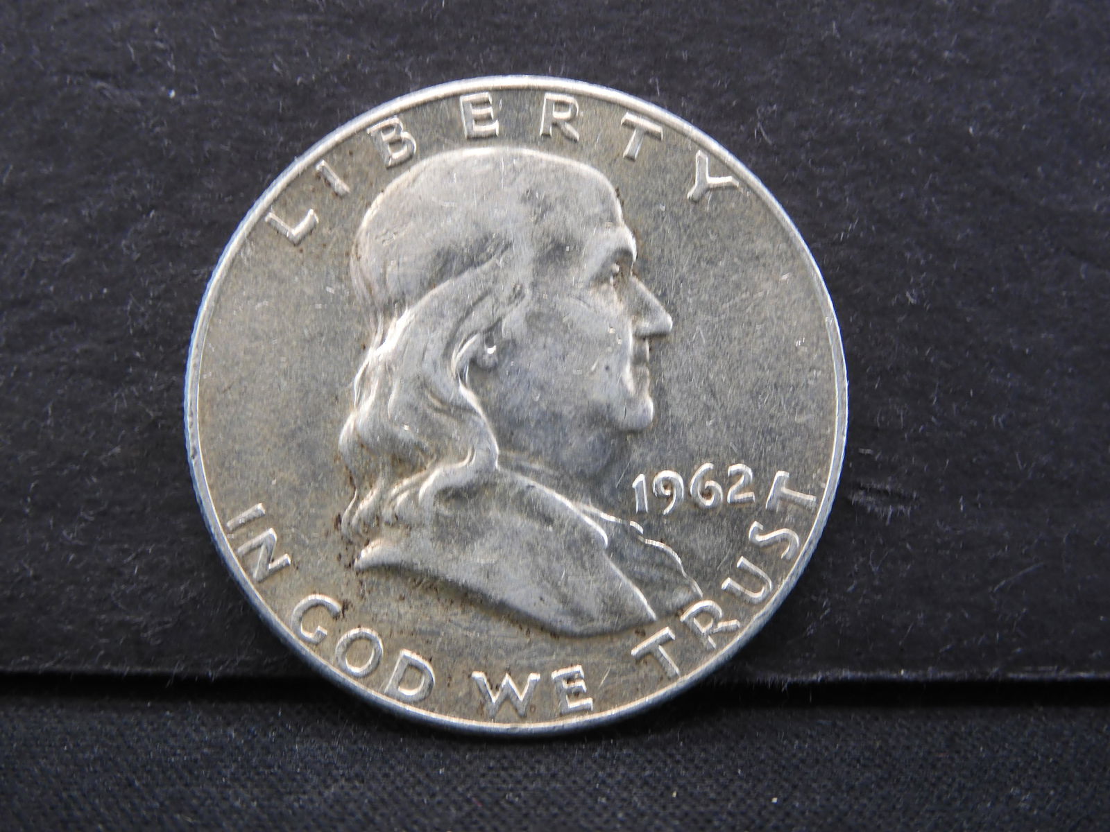 1962 SILVER (90%/ONLY 9.7 MILL MINTED) FRANKLIN HALF (1 of 2)