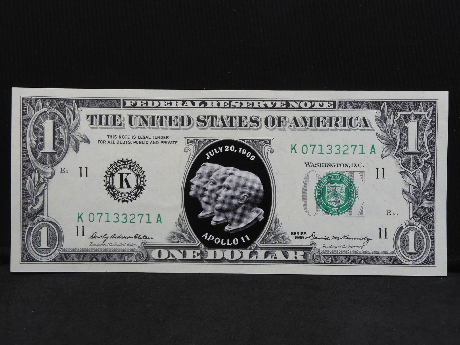 Series 1969 U.S. $1.00 Note w/ Tribute to the Apollo 11 (1 of 4)