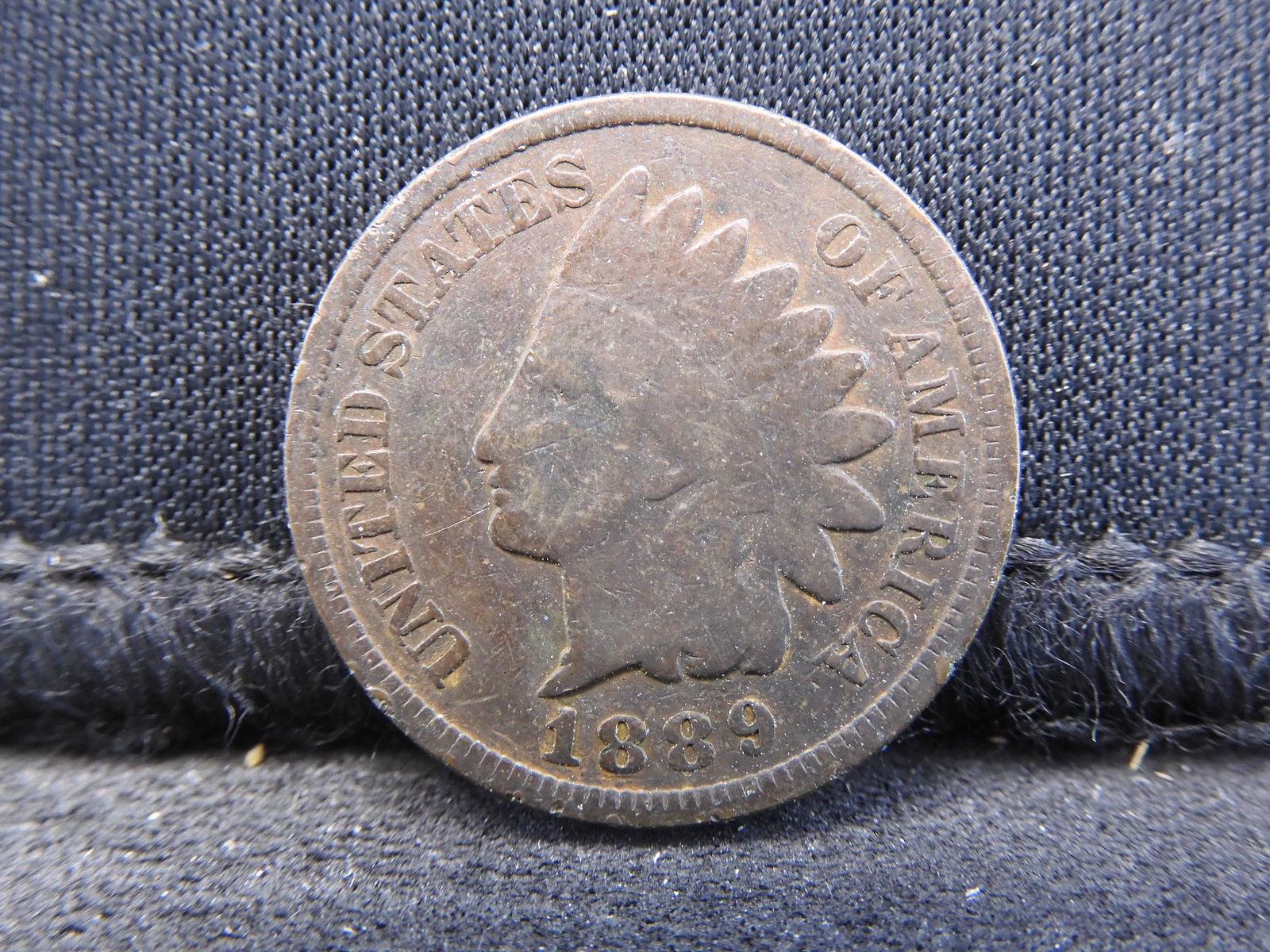 1889 Indian Head Cent.  Nice Circ Coin!! (1 of 2)