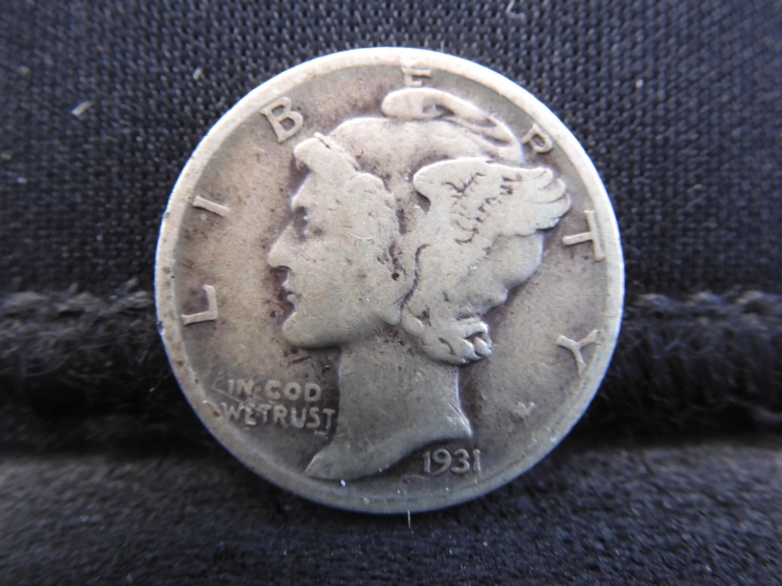 1931-D Mercury Silver Dime - Tough Date!  VG+ Condition (1 of 2)