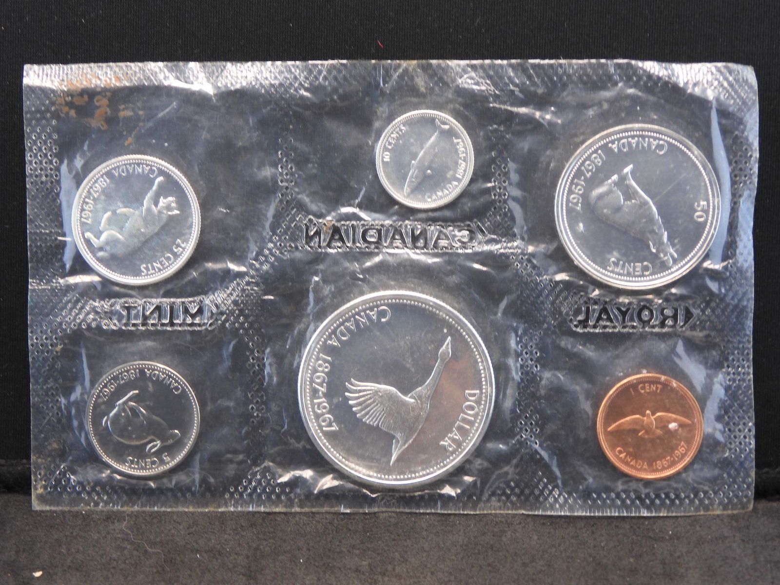 1967 Canadian 6 Coin Silver Uncirculated Set in (1 of 2)