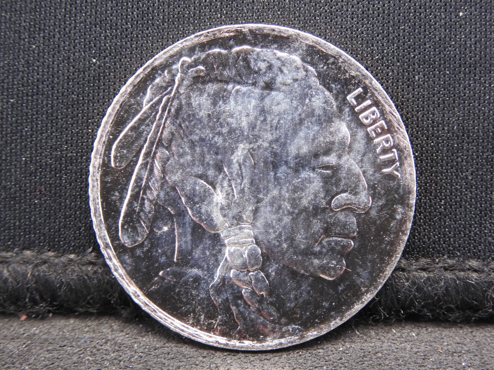 Silver - 1/4 Troy Oz. .999 Fine Silver Round (1 of 2)