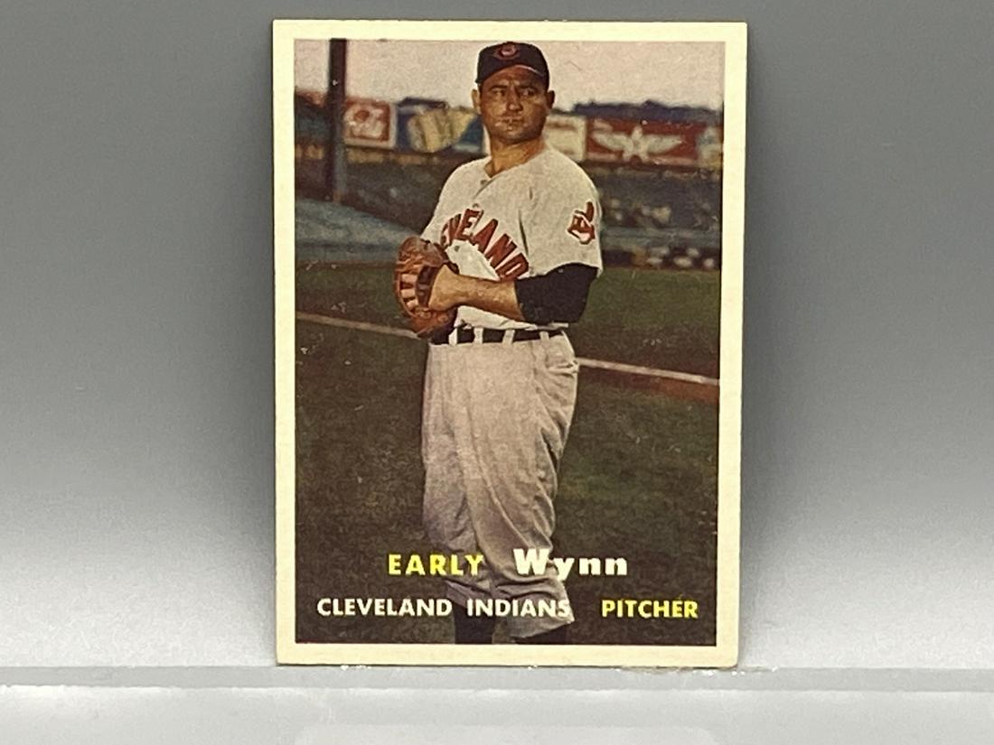 1957 Topps Early Wynn #40 HOF (1 of 2)