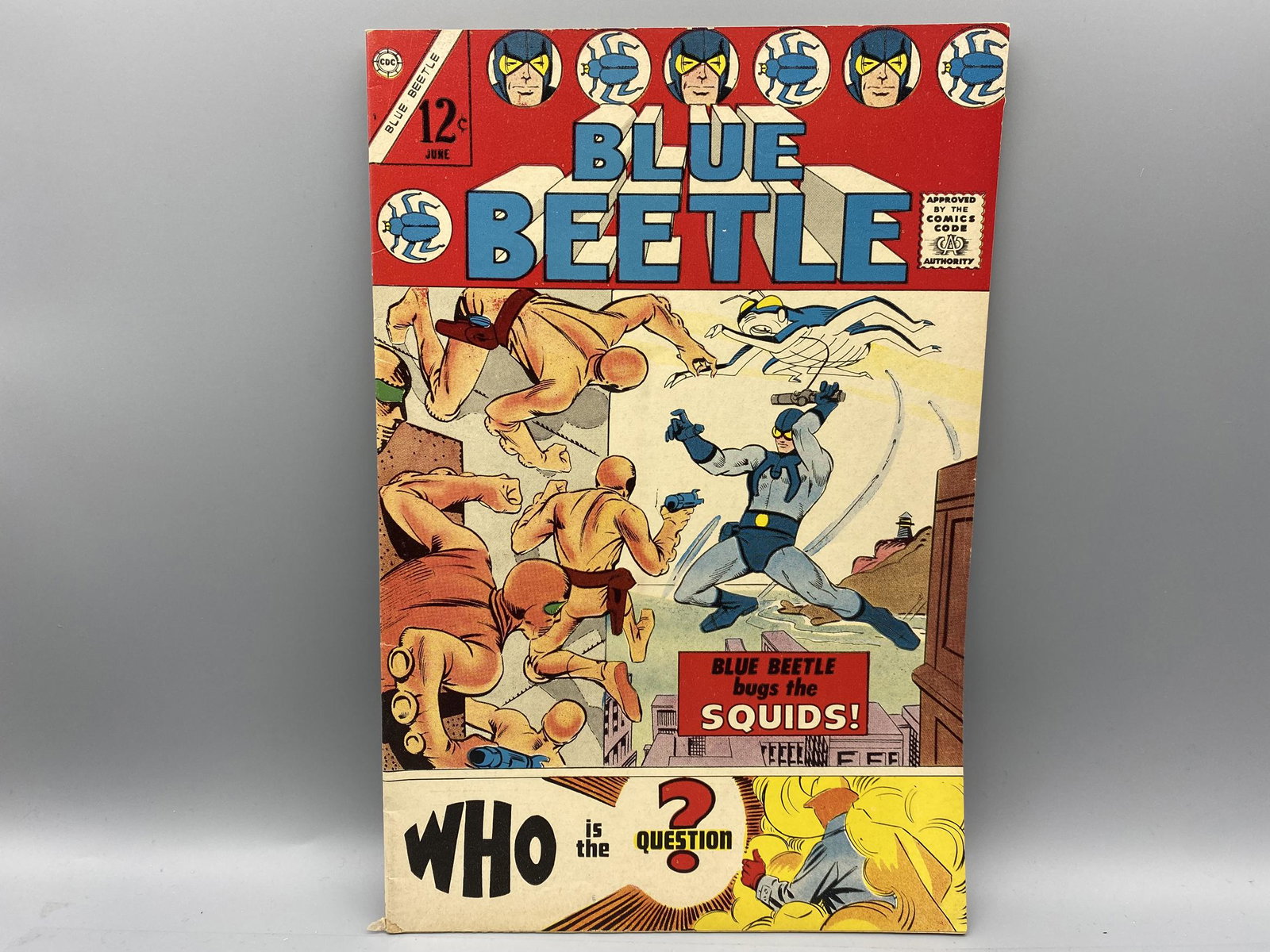 Blue Beetle #1 - 1st appearance of The Question (1 of 4)