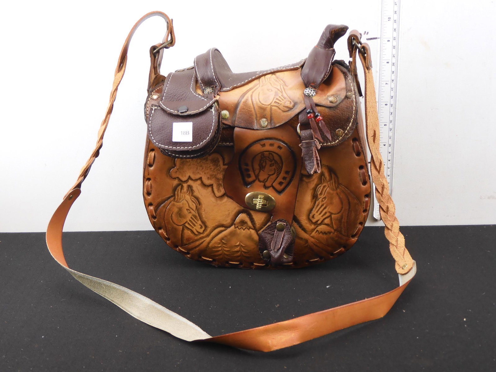 Hand Tooled Leather Saddle Purse: Hand Tooled Leather Saddle Purse