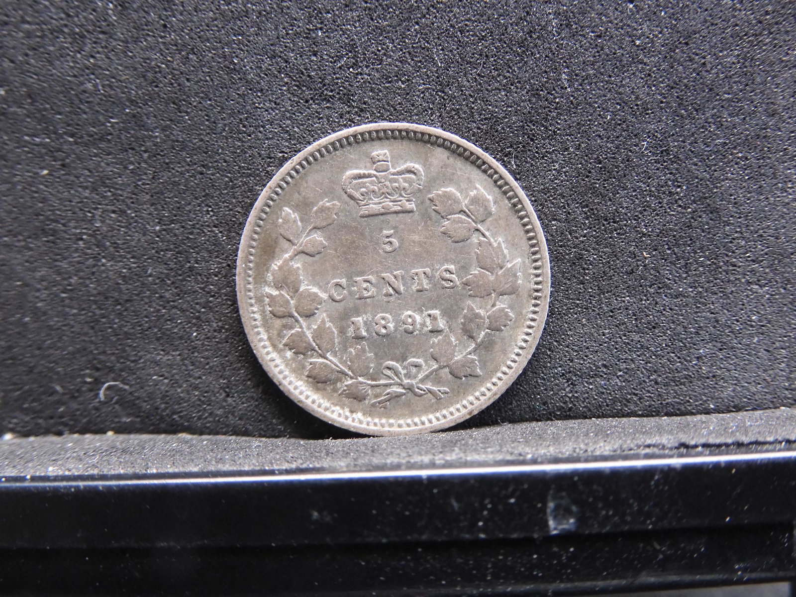1891 Canada Sterling (92.5%) Silver 5 Cents Coin. (1 of 2)