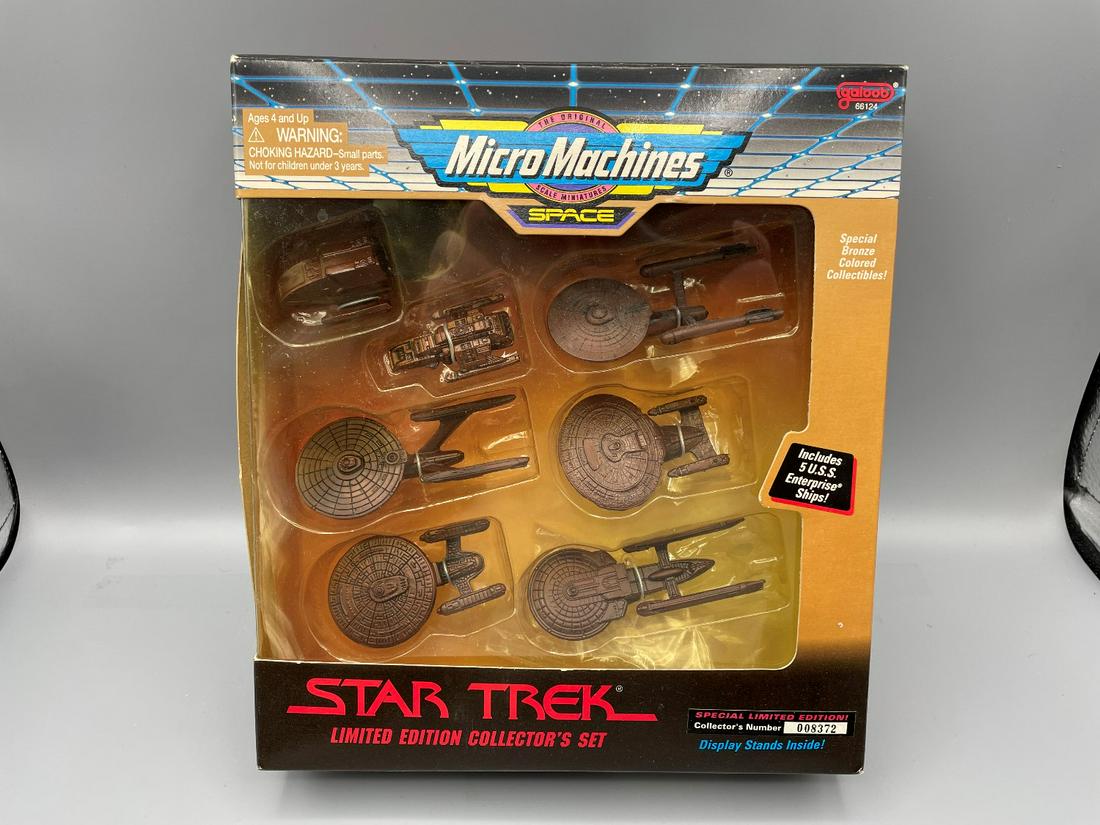 1993 Galoob Micro Machines Space Star Trek Limited (1 of 2)